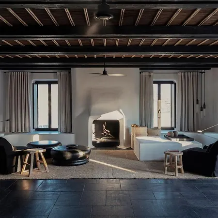 Kalesma Mykonos מלון 5*