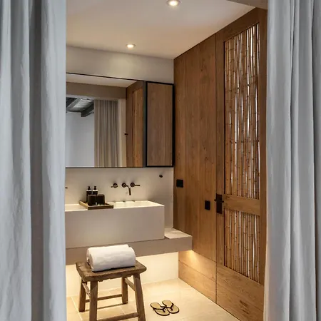 Kalesma Mykonos 5* אורנוס