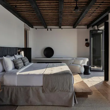 Kalesma Mykonos 5* אורנוס